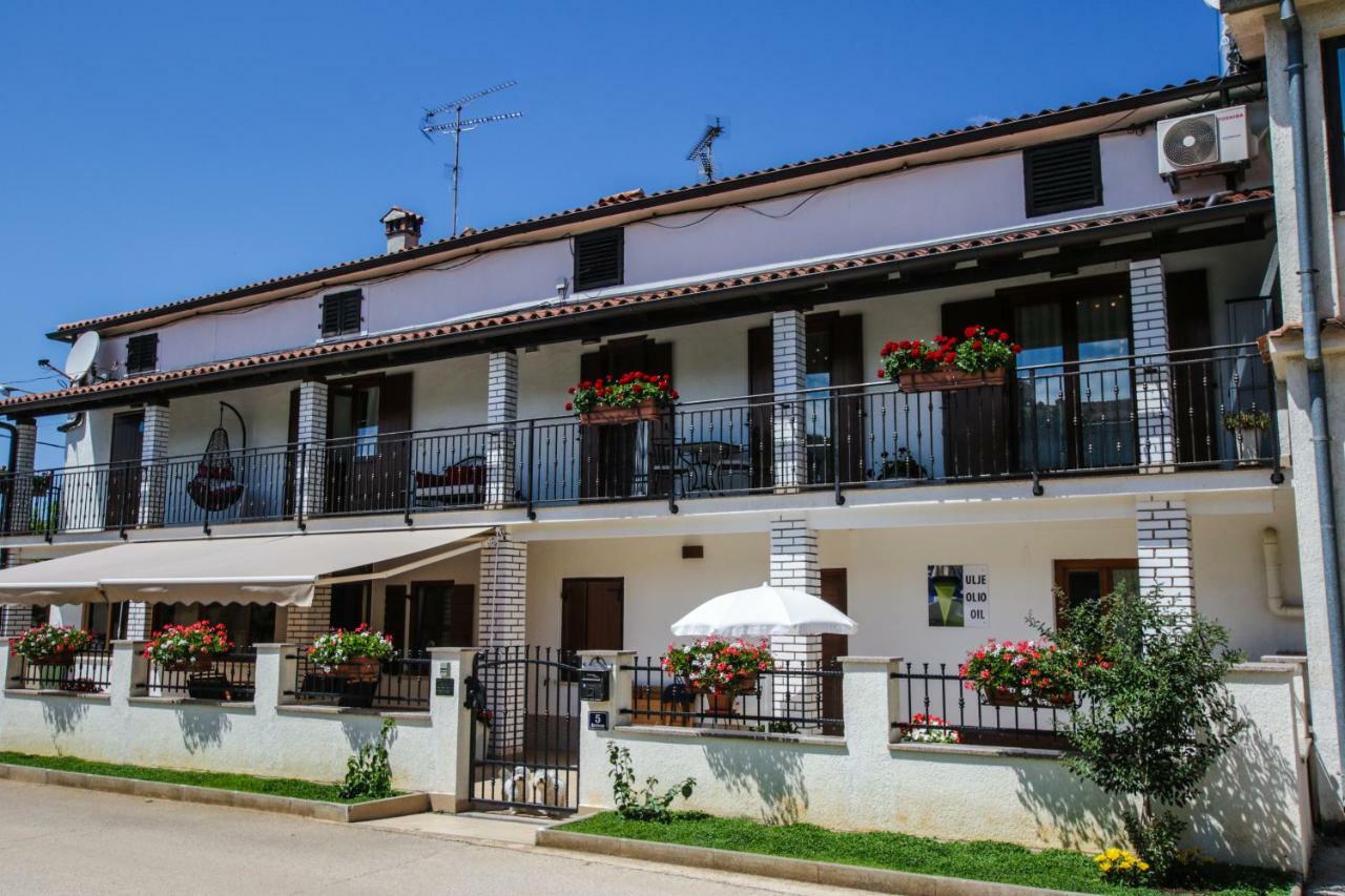Apartment Dori Poreč Exterior foto